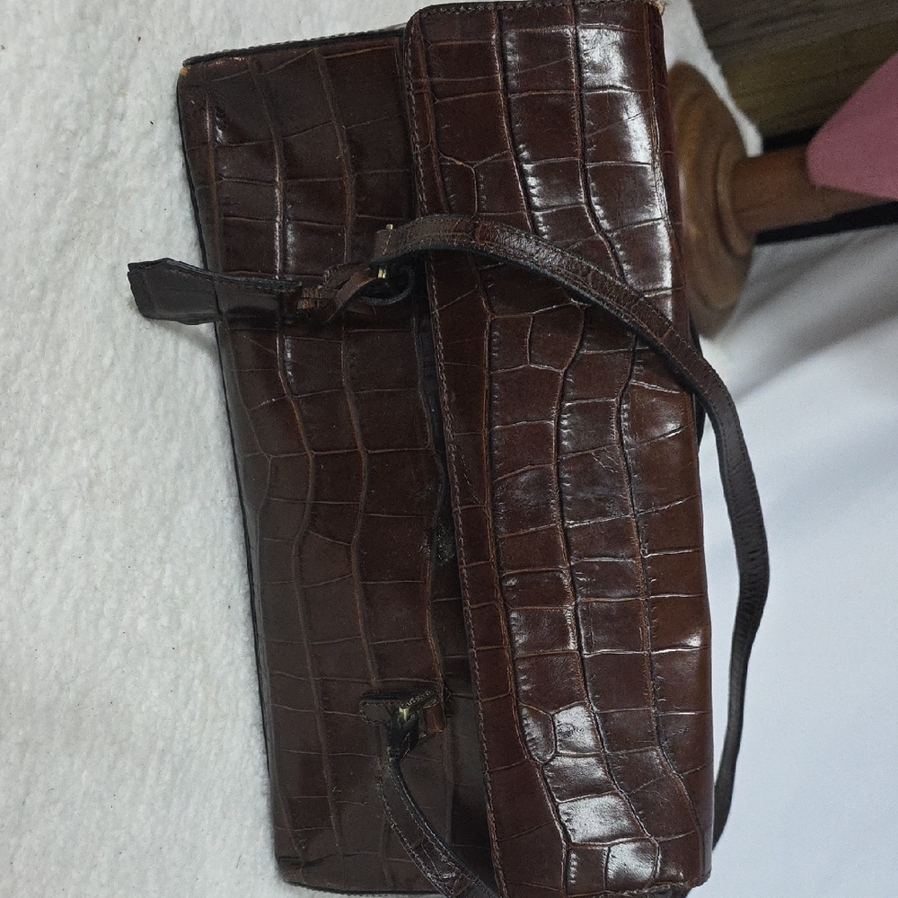 Fossil Brown Croc-Embossed Shoulder Bag